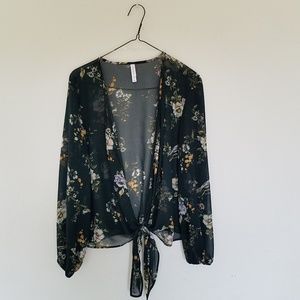 ❄️Sale❄️ Sheer Long Sleeve Floral Blouse